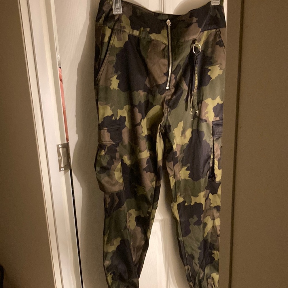 Wild Fable Camo Joggers Size 10
